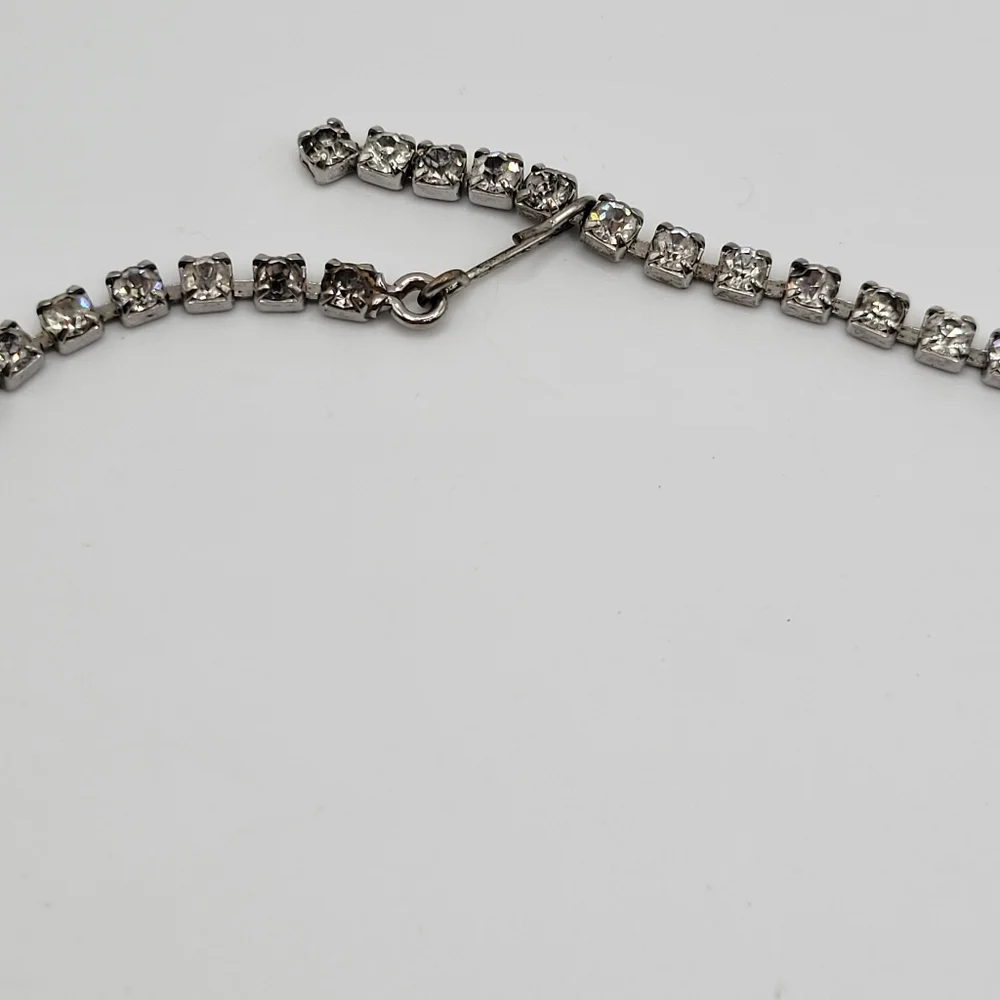 VTG Jewelry Set | Silver Tone & Clear Rhinestones | Unsigned - Picture 8 of 12